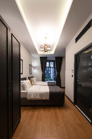Ferman Port Hotel