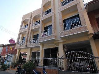 Baan Taweesuk Guest House