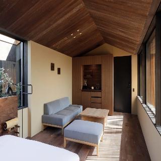 Room:DBL.CV-SU