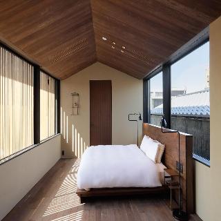 Room:DBL.CV-SU