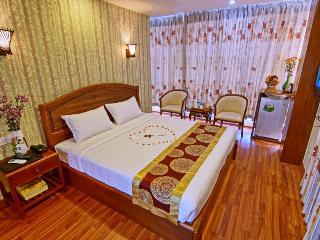 Royal Pearl Hotel