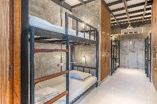 OYO 585 Freedom Hostel @ Phi Phi HAB