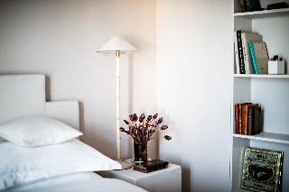 Room Room
