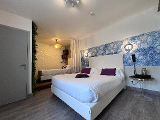 Room Room