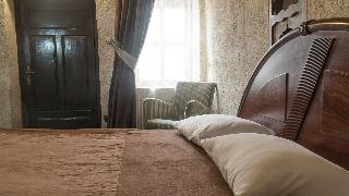 Room Room