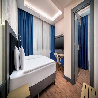 Best Western Premier Hidden Hills Hotel