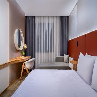 Best Western Premier Hidden Hills Hotel