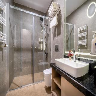 Best Western Premier Hidden Hills Hotel