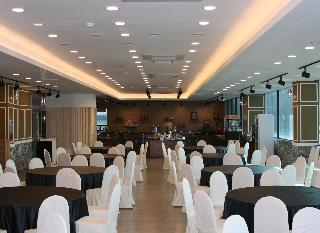 Crown Hotel