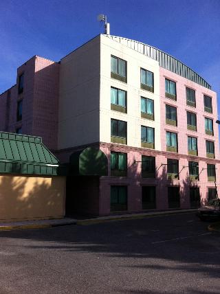 Northeast Garden Inn