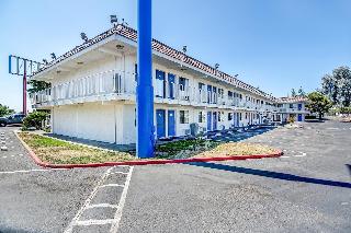 Motel 6 Stockton Charter Way West