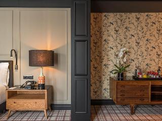 Room Room