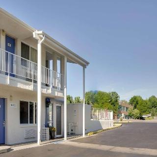 Park Inn By Radisson, Lakewood