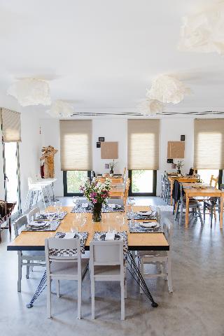 CAMBEIROS GUEST HOUSE CAMBEIROS GUEST HOUSE