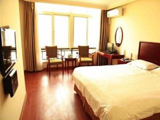 Greentree Inn Hefei Lujiang Yulongwan Express Hote