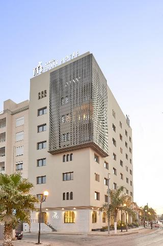 M Suite Hotel