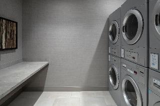 Holiday Inn Express Boston Logan Airport - Revere