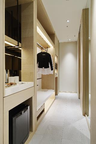 Room:QUA.B2-C4