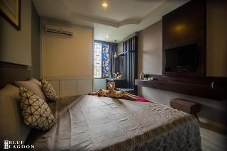 Room Room