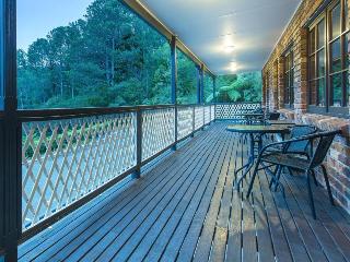 Montville Mountain Inn Resort