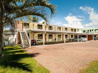 Paradise Motel