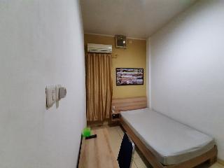 Room:SGL.ST