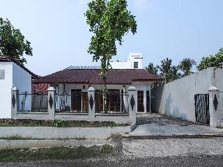 Super OYO 1582 Bungo Guest House