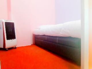 Room:SGL.ST