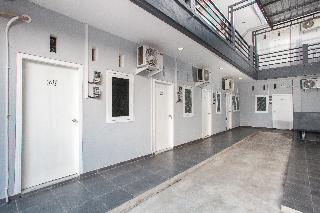 Super OYO 1176 J3 Residence Syariah