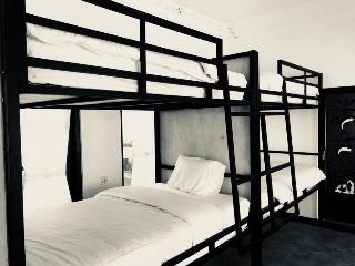 Room:BED.BK