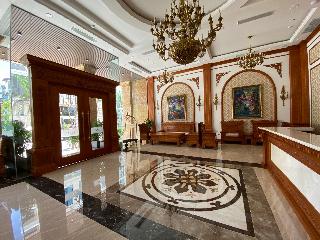 Santa Luxury Hotel