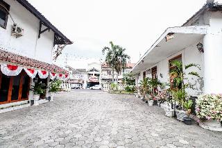 Hotel Limaran 1 by ZUZU
