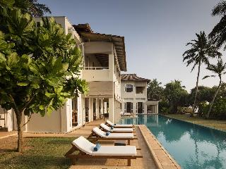 Sri Villas