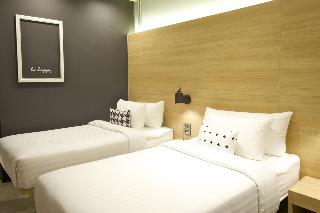 THE Plug Hotel I BIZ Avenue