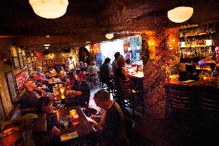 酒吧