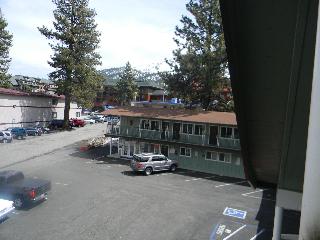 Stateline Economy Inn