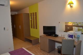 Aqua Nevis Hotel