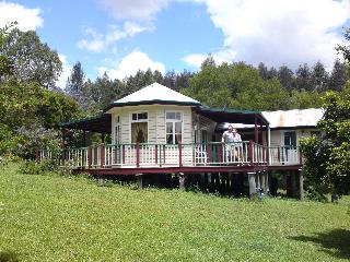 Noosa Avalon Farm Cottages