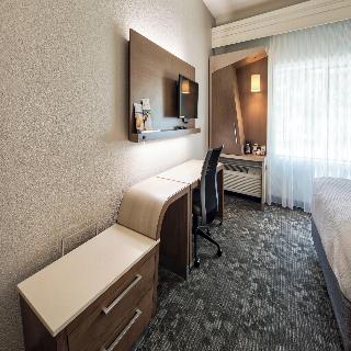 Courtyard By Marriott Minneapolis Edina