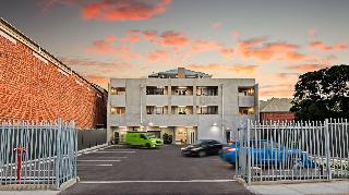 Semaphore Splash Apartments