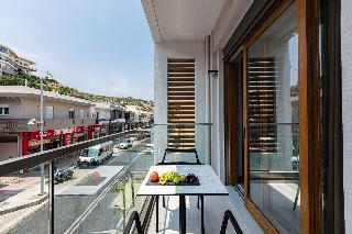 North Coast Seaside Suites