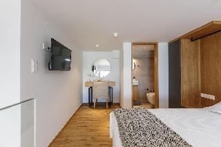 North Coast Seaside Suites