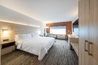 1 King Bed Standard Comm Accessible