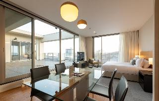 Room:SUI.B3-3