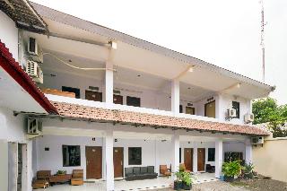 OYO 2003 Female Guest House