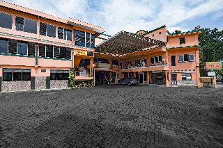 Spot On 2865 Sartika Inn Pati