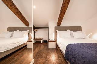 Room Room