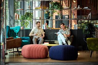 Holiday Inn Express Warsaw - The Hub
