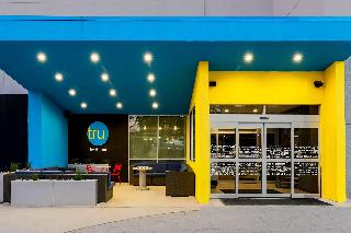 Tru By Hilton Dallas Market Center.