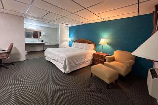 1 King Bed, Smoking
